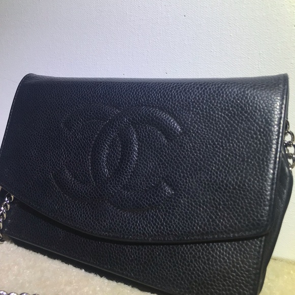 Chanel Vintage Flap Bag - Picture 2 of 7